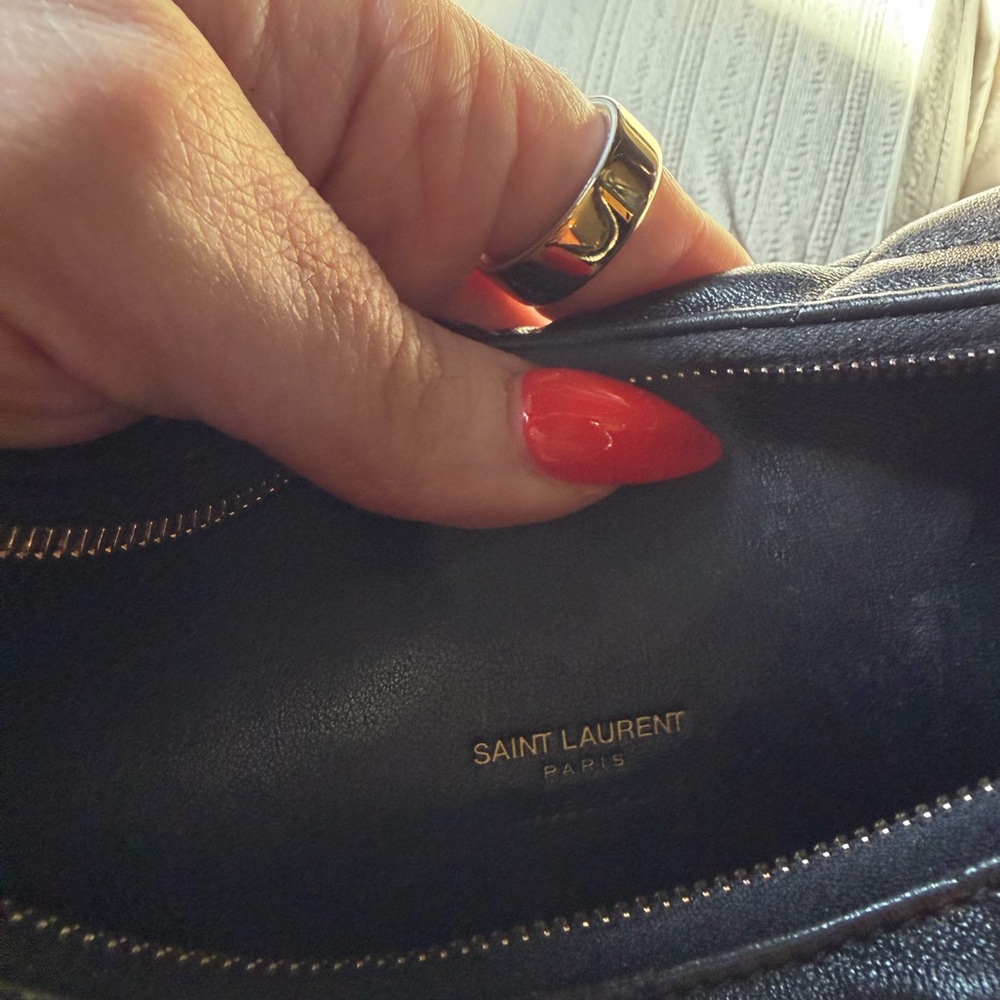Saint Laurent Black Quilted Icarino Bag - Picture 8 of 8